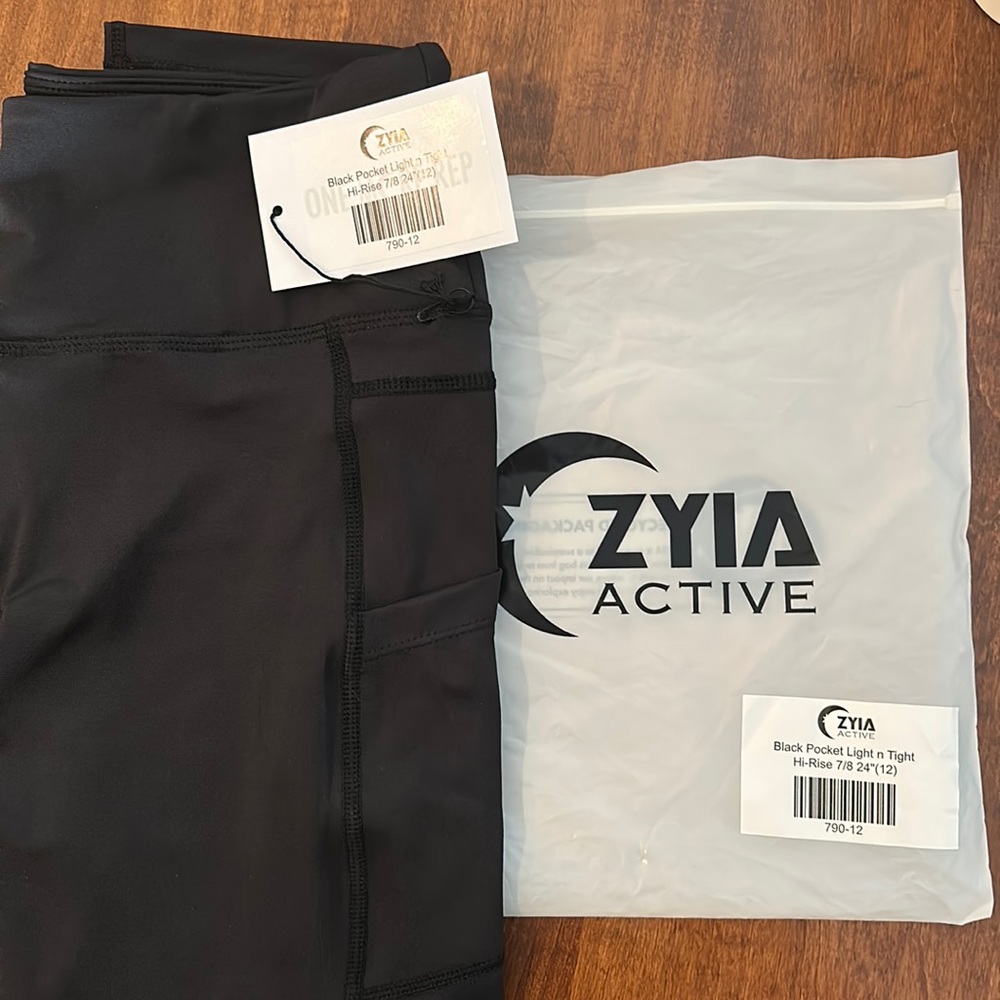 NWT Zyia Active Black Pocket Light n Tight Hi-Rise 7/8 24” Size 12 Item # 790-12